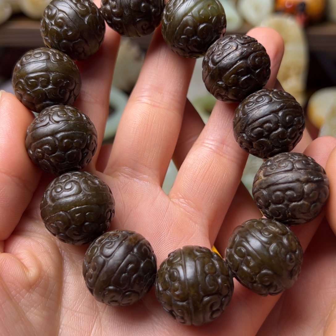 和田玉手串未镶嵌执***?