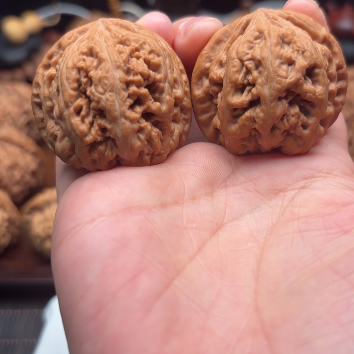 文玩核桃把件粗筋