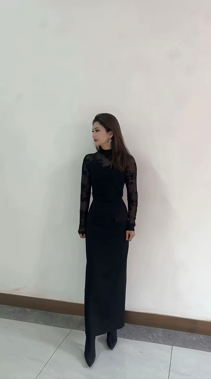 排汗纱网女蕾丝植绒轻熟风V领T恤显瘦长袖包臀修身