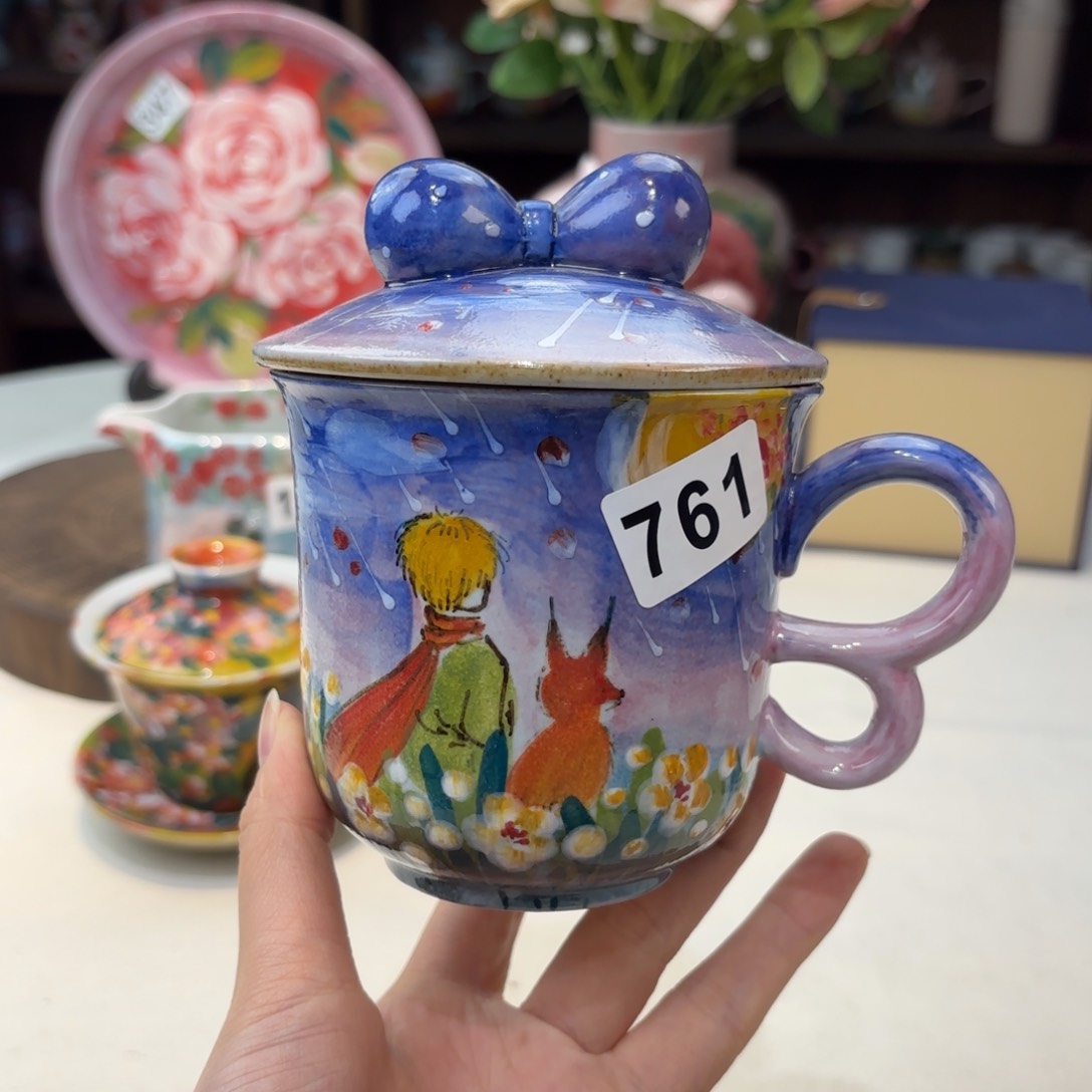 瓷片兔兔好可爱啊好