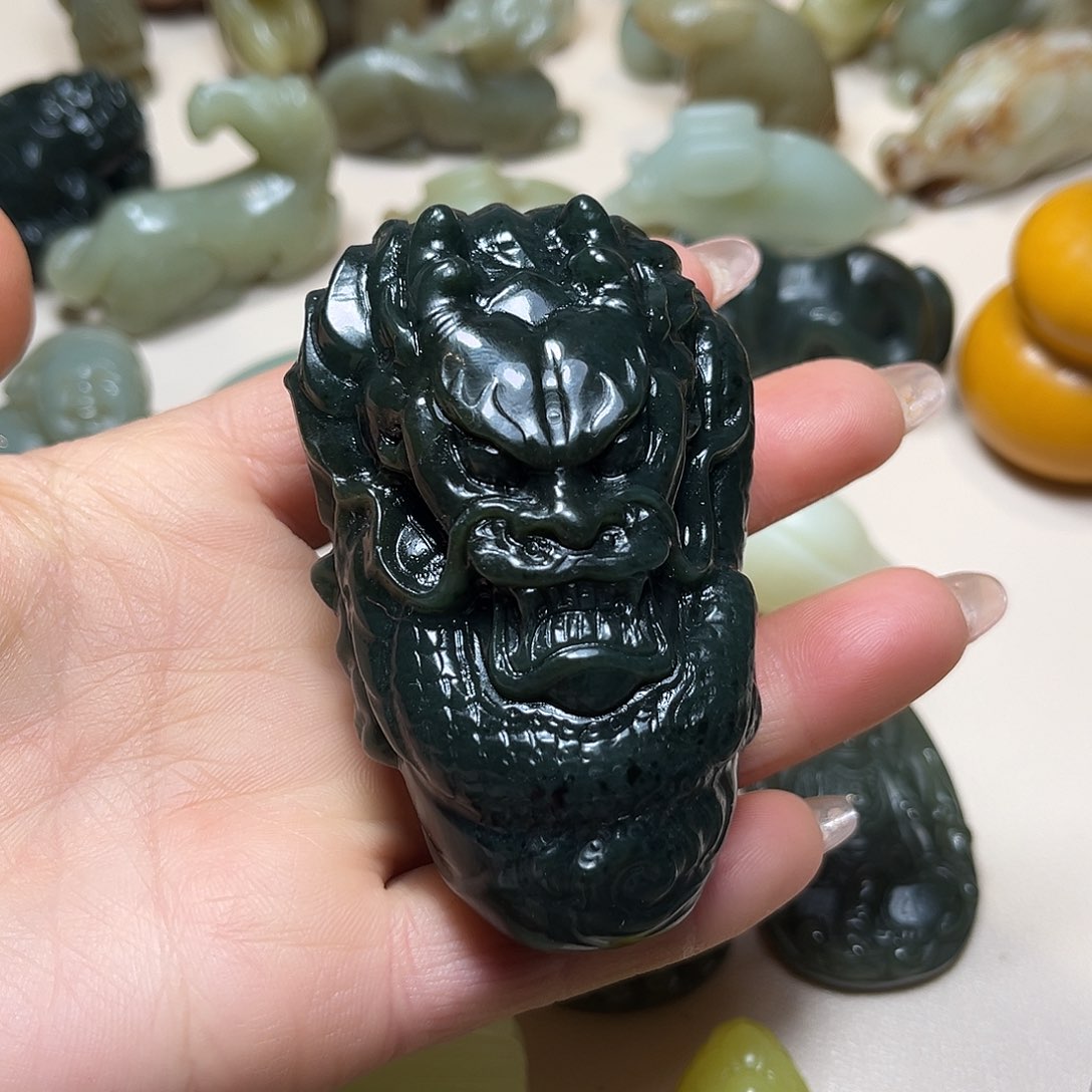 白玉菩提吊坠白玉菩提吊坠