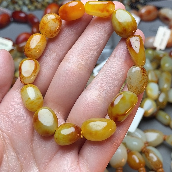 和田玉未镶嵌手链