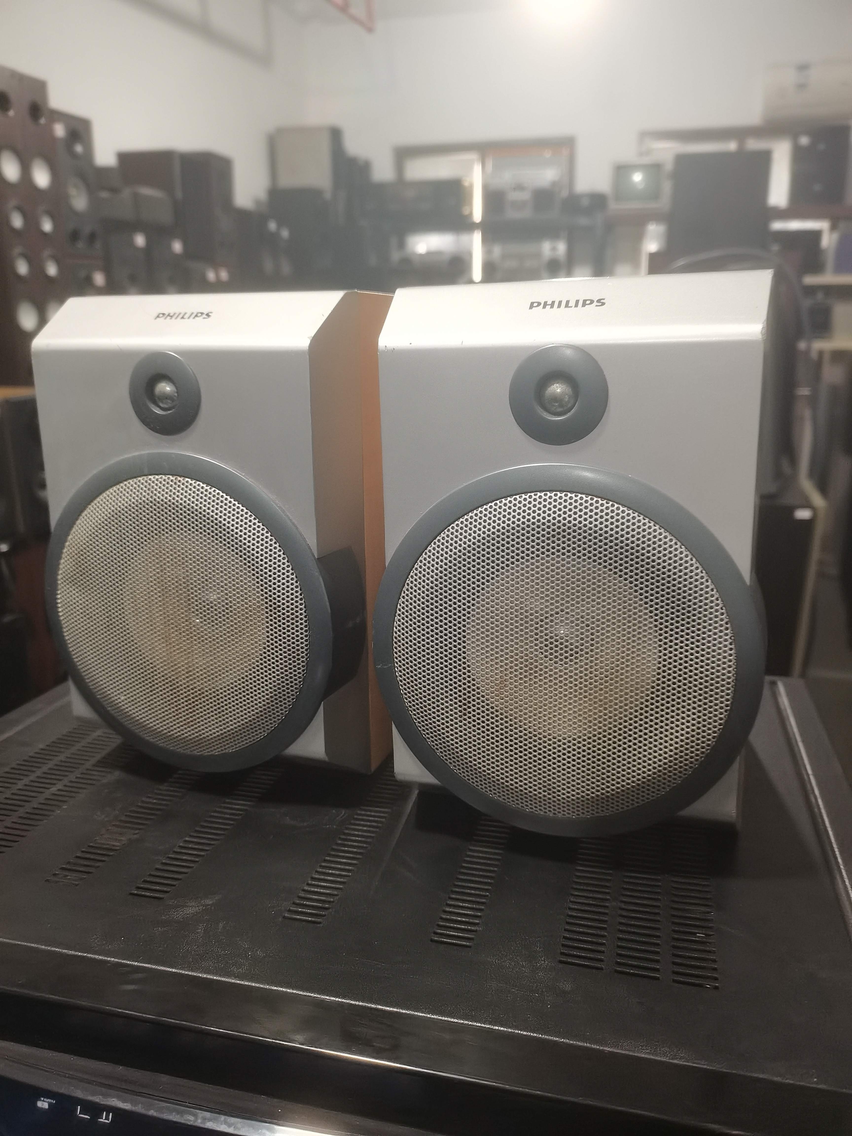 flp 小音响一对 4.5寸