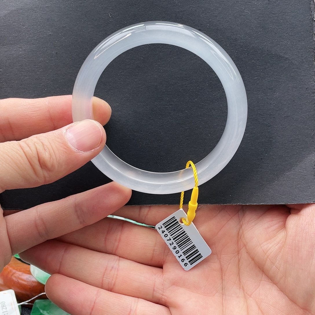 石英质玉手镯未镶嵌聚*58.6