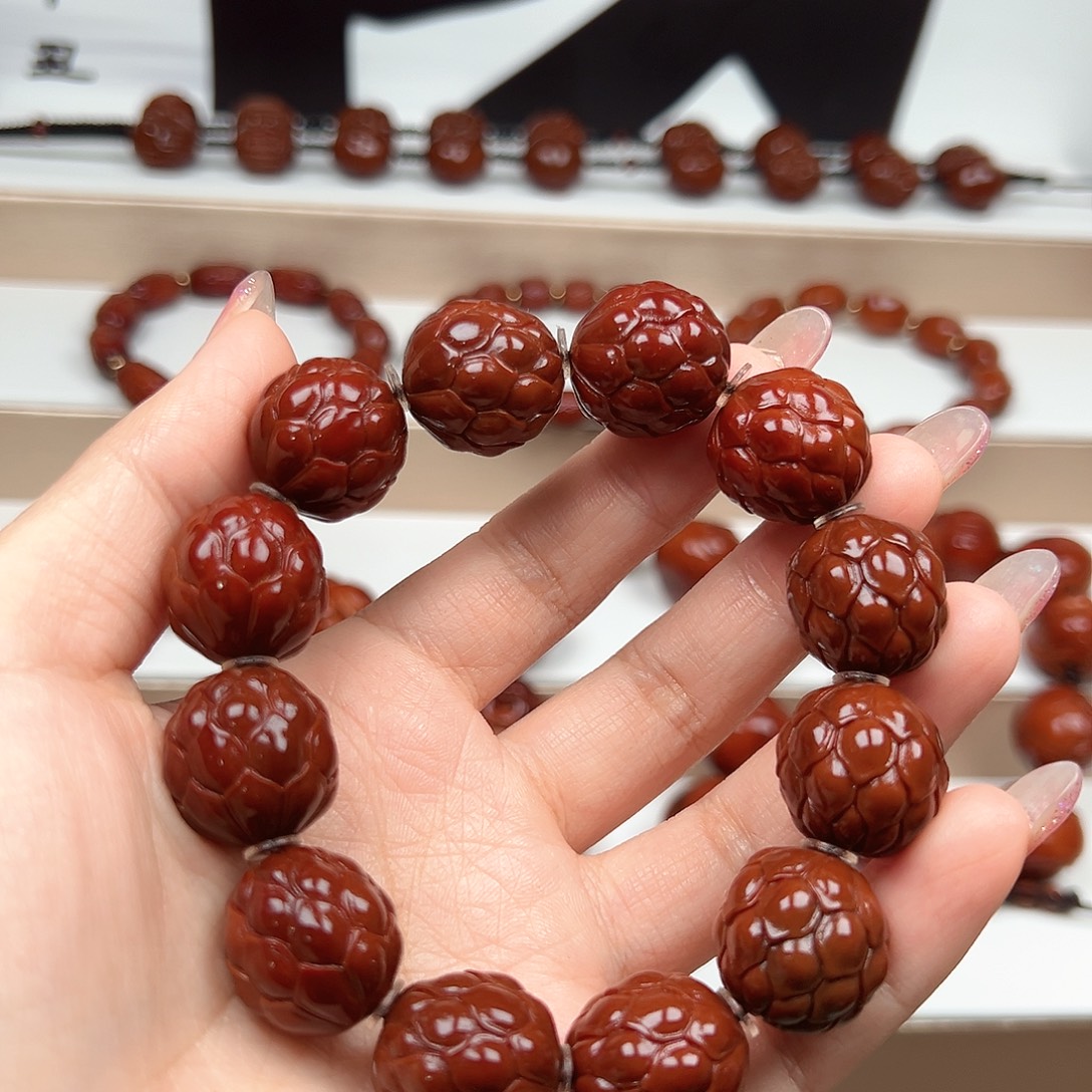 小****手串橄榄核莲花手串