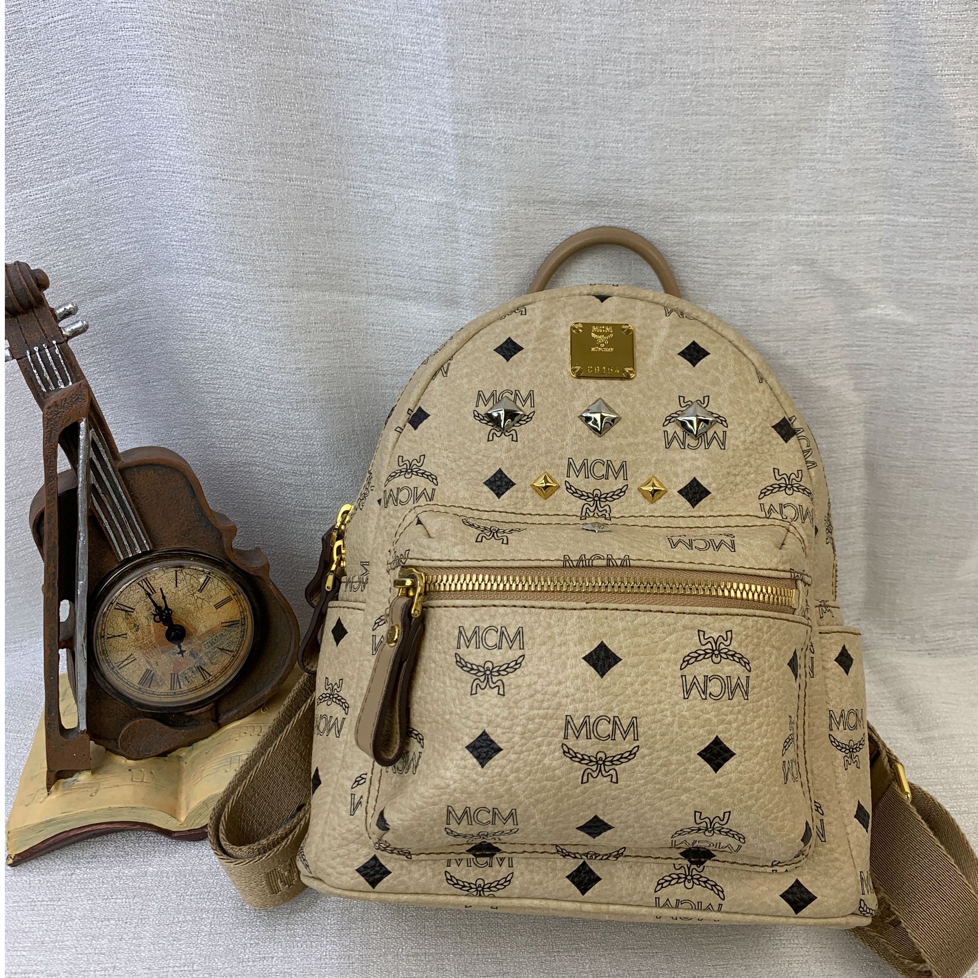 95新 MCM 米色Mini双肩包/WJ10531063/1063