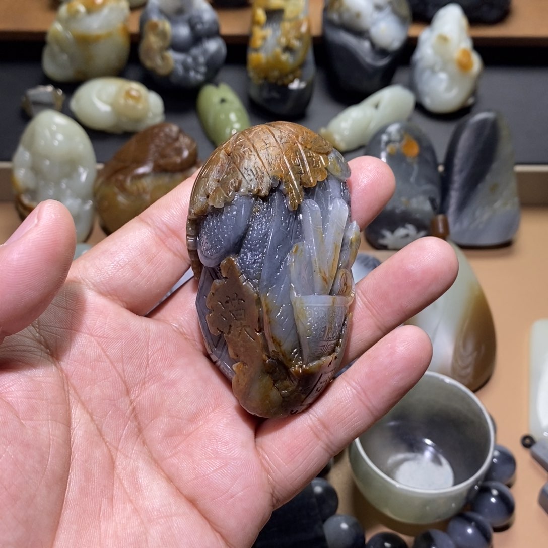未镶嵌和田玉把件