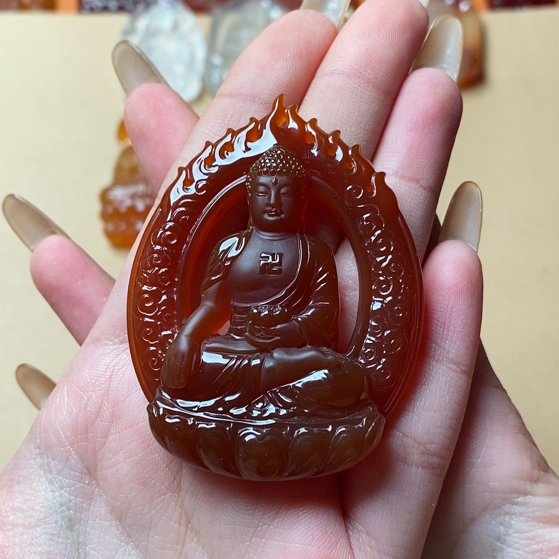胡***鹏玛瑙/玉髓未镶嵌颈饰