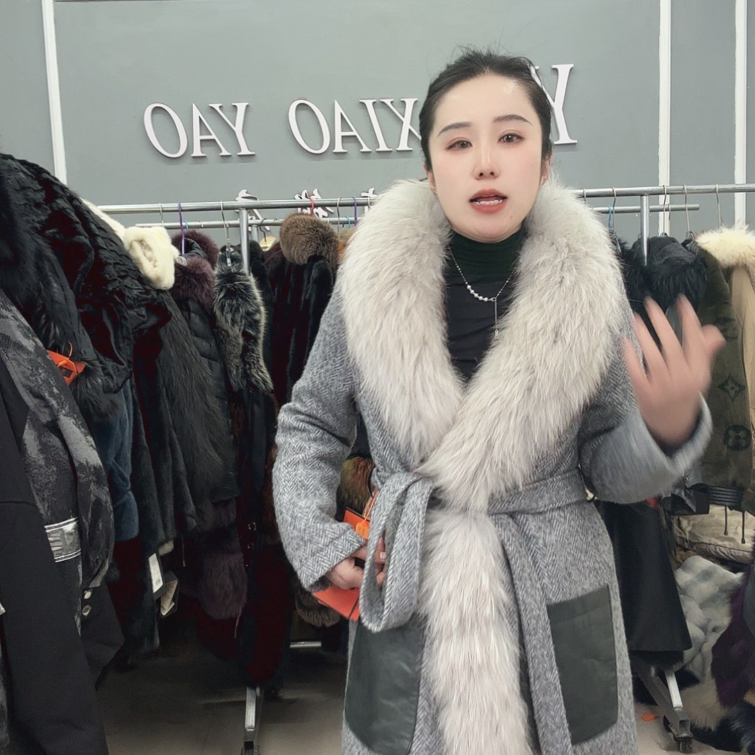 姚小妖家高端皮草