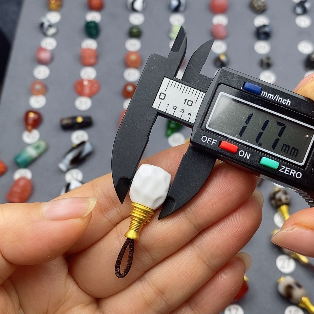 玛瑙/玉髓饰品合金