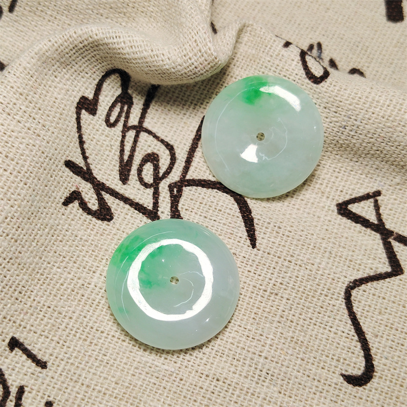 天然A货翡翠平安扣吊坠多样性发一