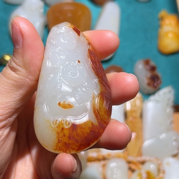 .***水和田玉未镶嵌颈饰