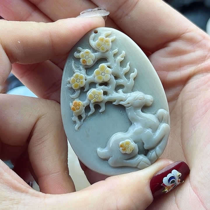 石英质玉手饰未镶嵌h****i