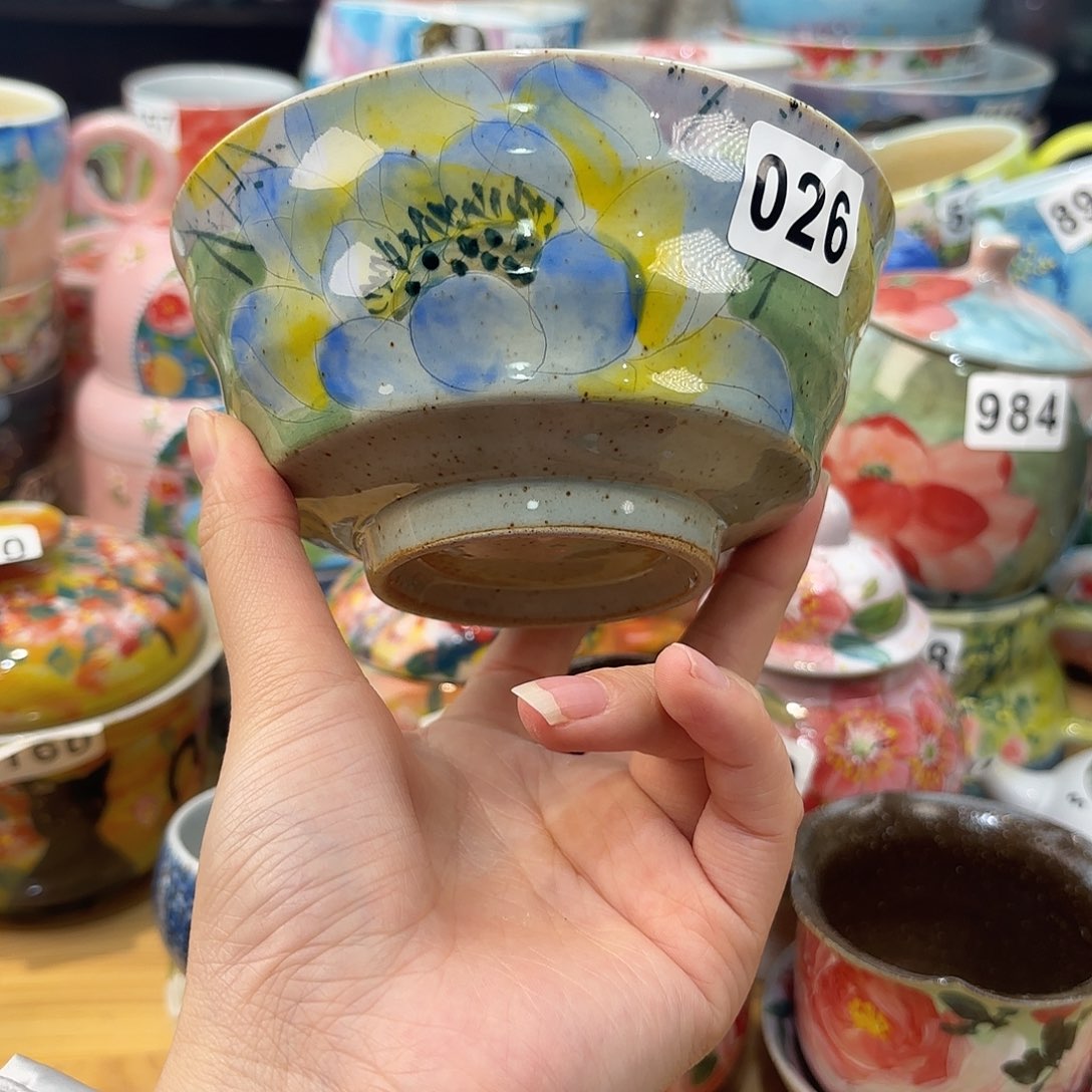 瓷片兔兔。兔兔好帅