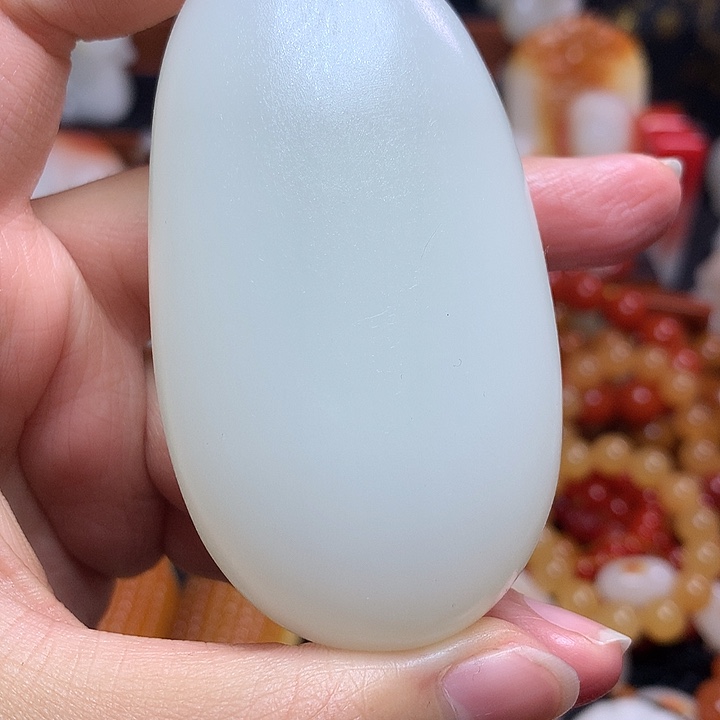 满白肉新疆三彩金丝