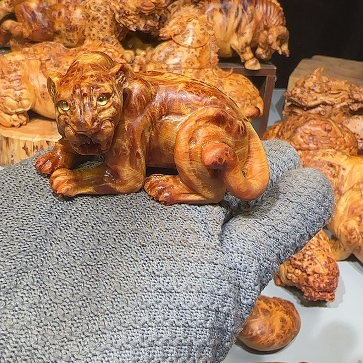 *****柏木太行崖柏豹子