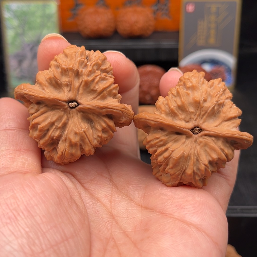 【闪购商品】文玩核桃吊坠白云寺马蹄44