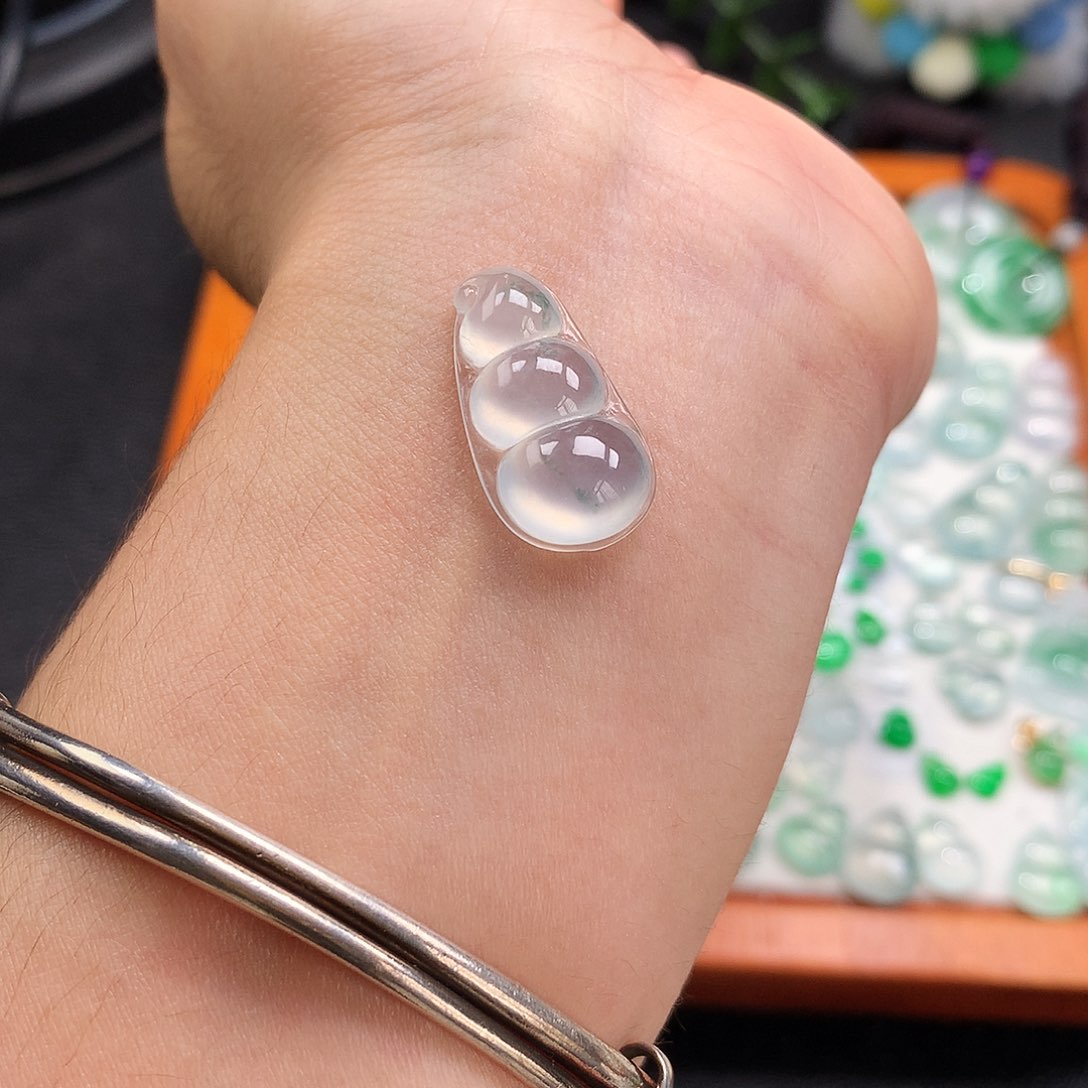 吊坠(不含链)未镶嵌翡翠福豆