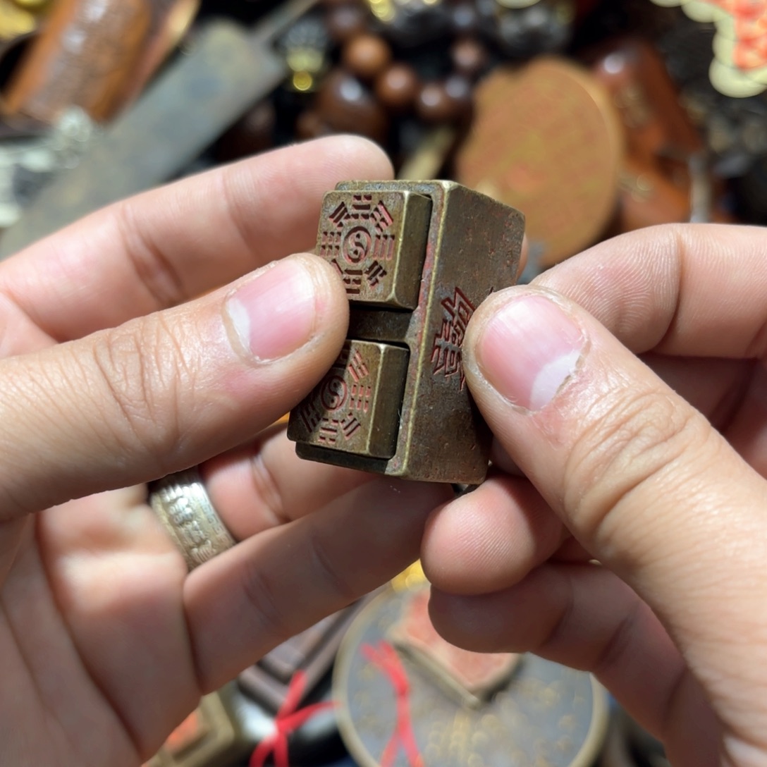 铜器摆件收收藏藏