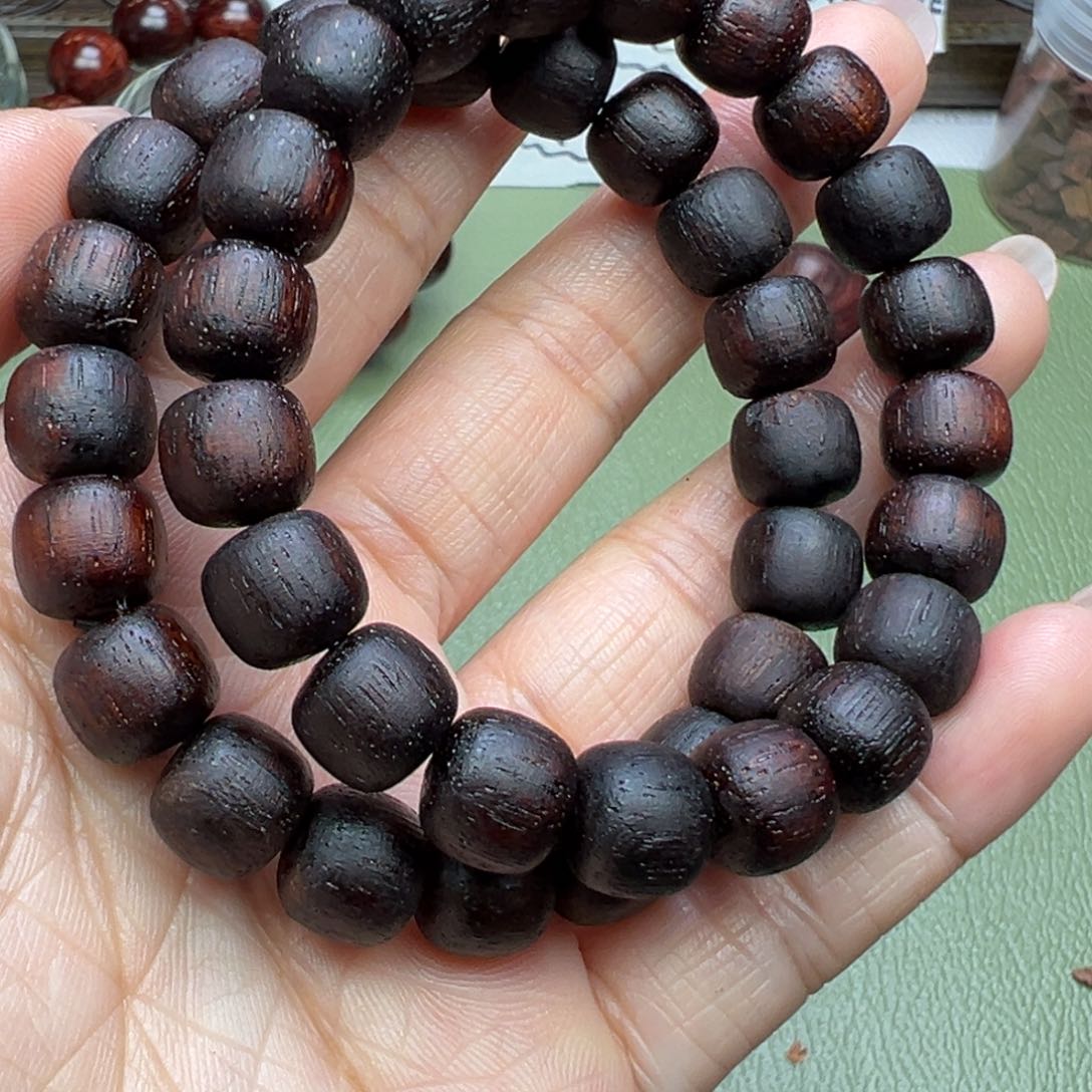 降真香其他降真香1.0老型红黑油超一档。  