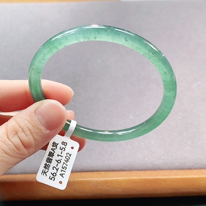 【闪购商品】翡翠手镯（圆镯）未镶嵌