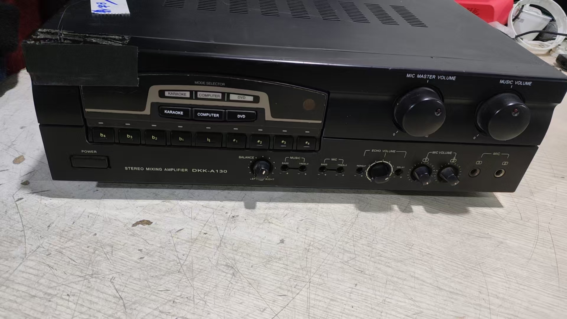 8新  功放一台 不包邮费