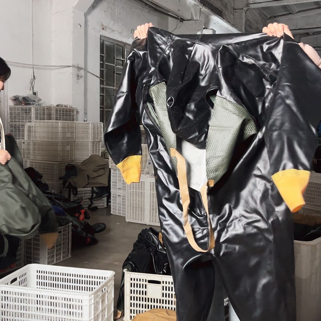 全身袖口46下水库微瑕疵