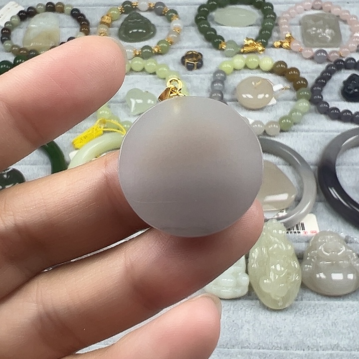 和田玉未镶嵌珠宝半成品