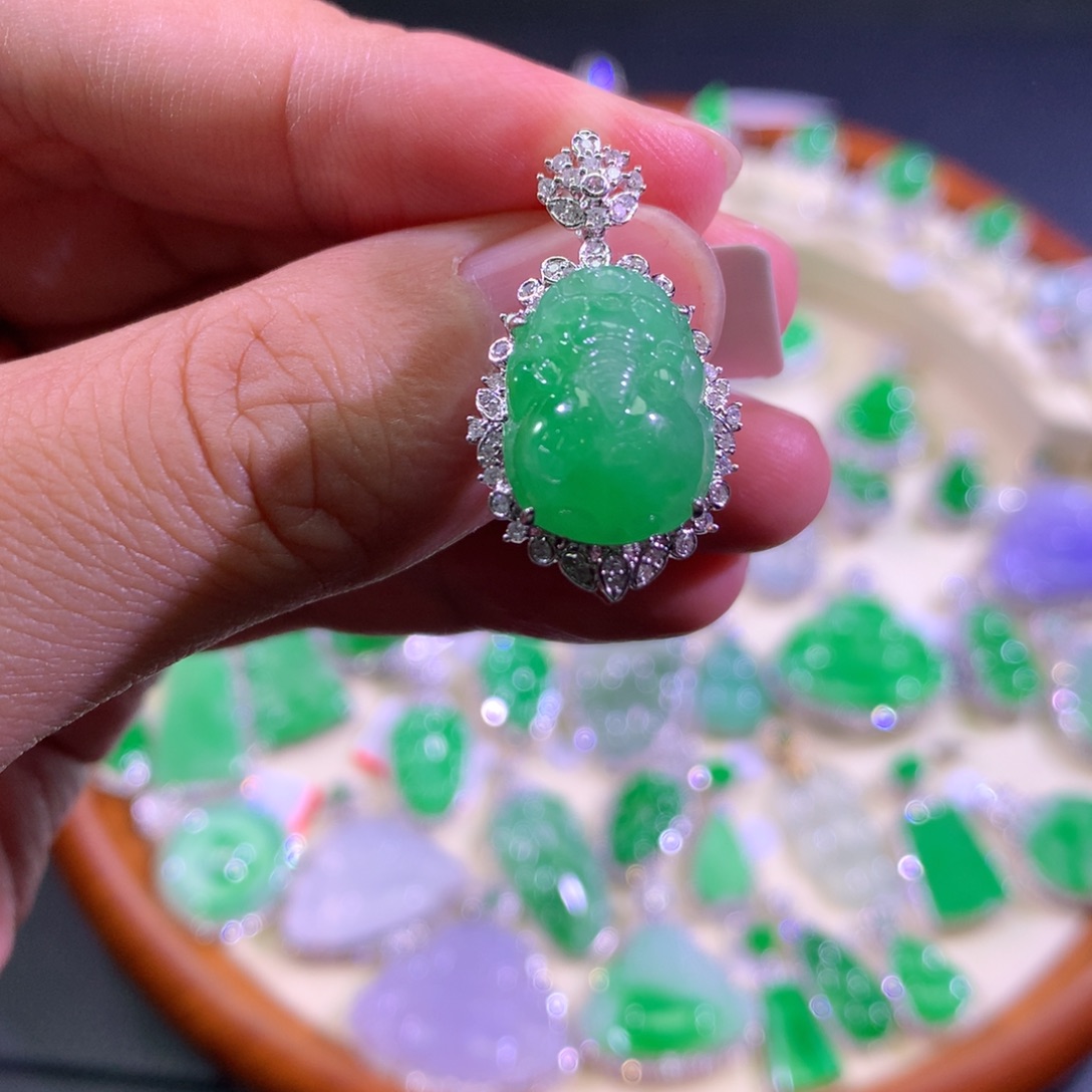 翡翠18K金镶嵌吊坠(不含链)