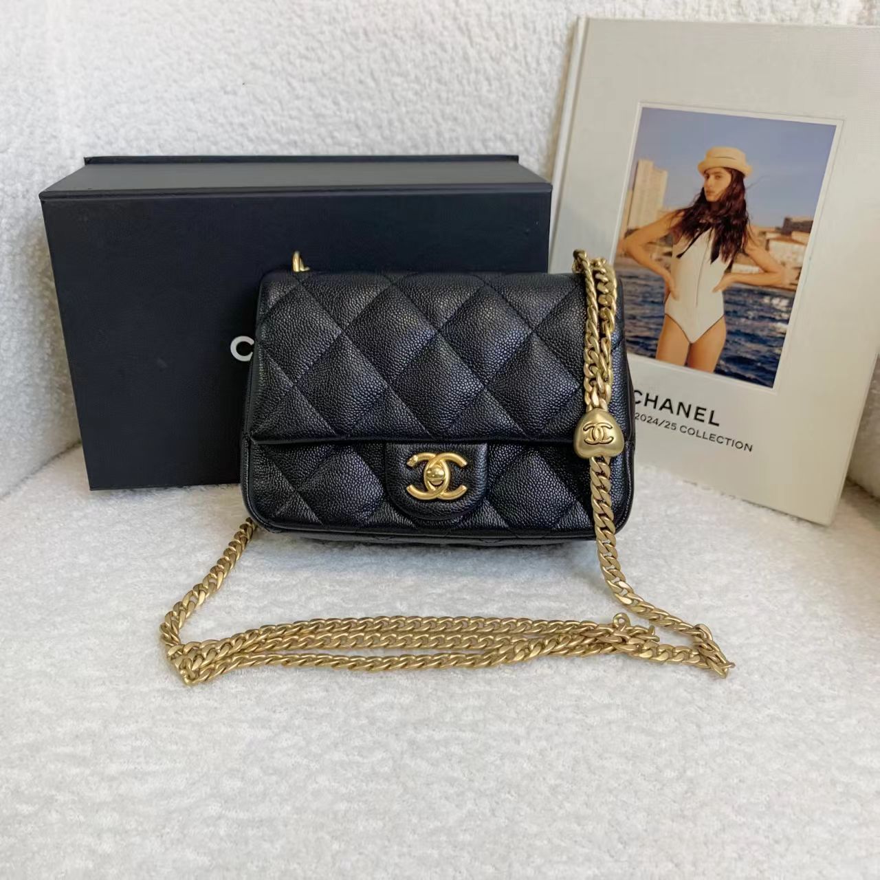 99新 Chanel/香奈儿 壹臻/23B黑金牛爱心金球方胖子 21750187