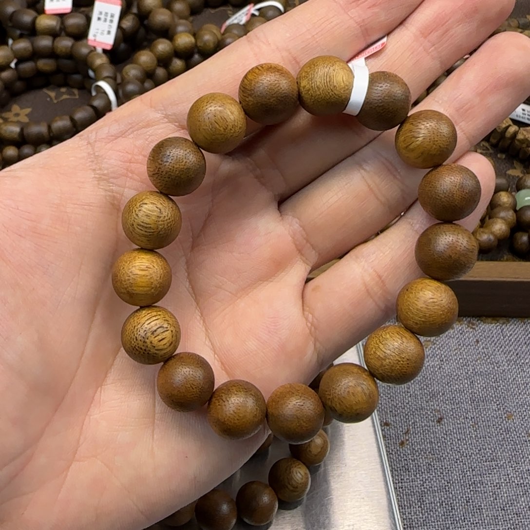 沉香碎屑沉香12圆珠海南老白棋高货