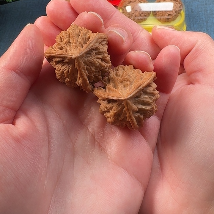 把件文玩核桃全品盘山三棱34