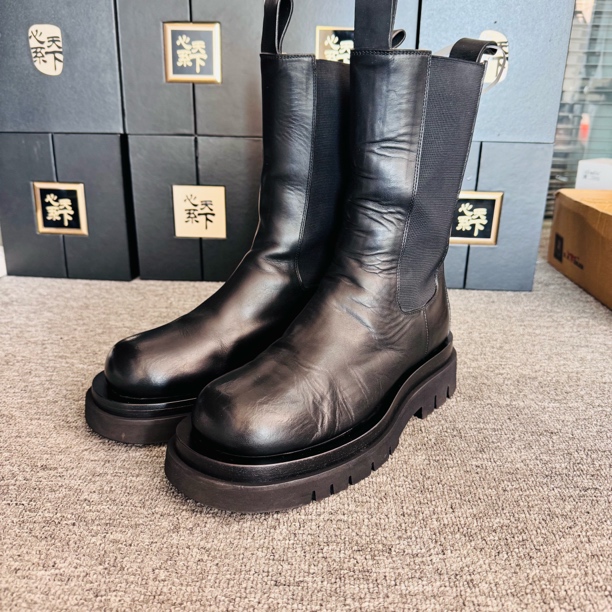 95新 BOTTEGA VENETA/葆蝶家 切尔西马丁靴38.5码全套ysc3152