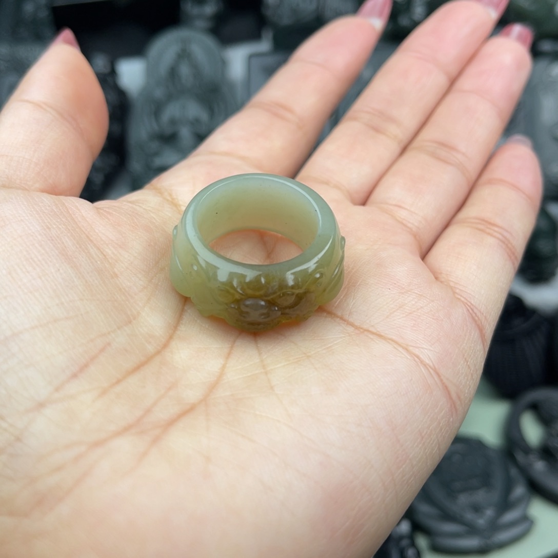 和田玉戒指未镶嵌明**日