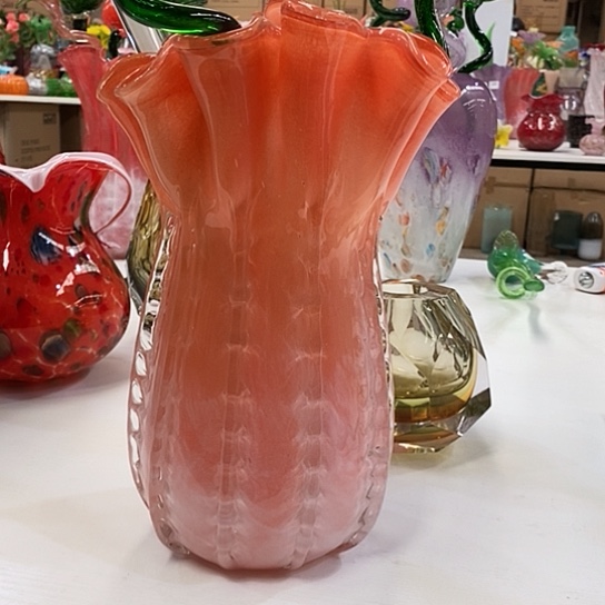 琉璃花瓶高31厘米口径15厘米