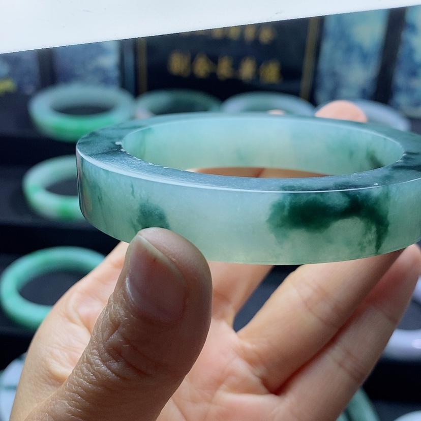 【闪购商品】定制翡翠手镯未镶嵌?****?