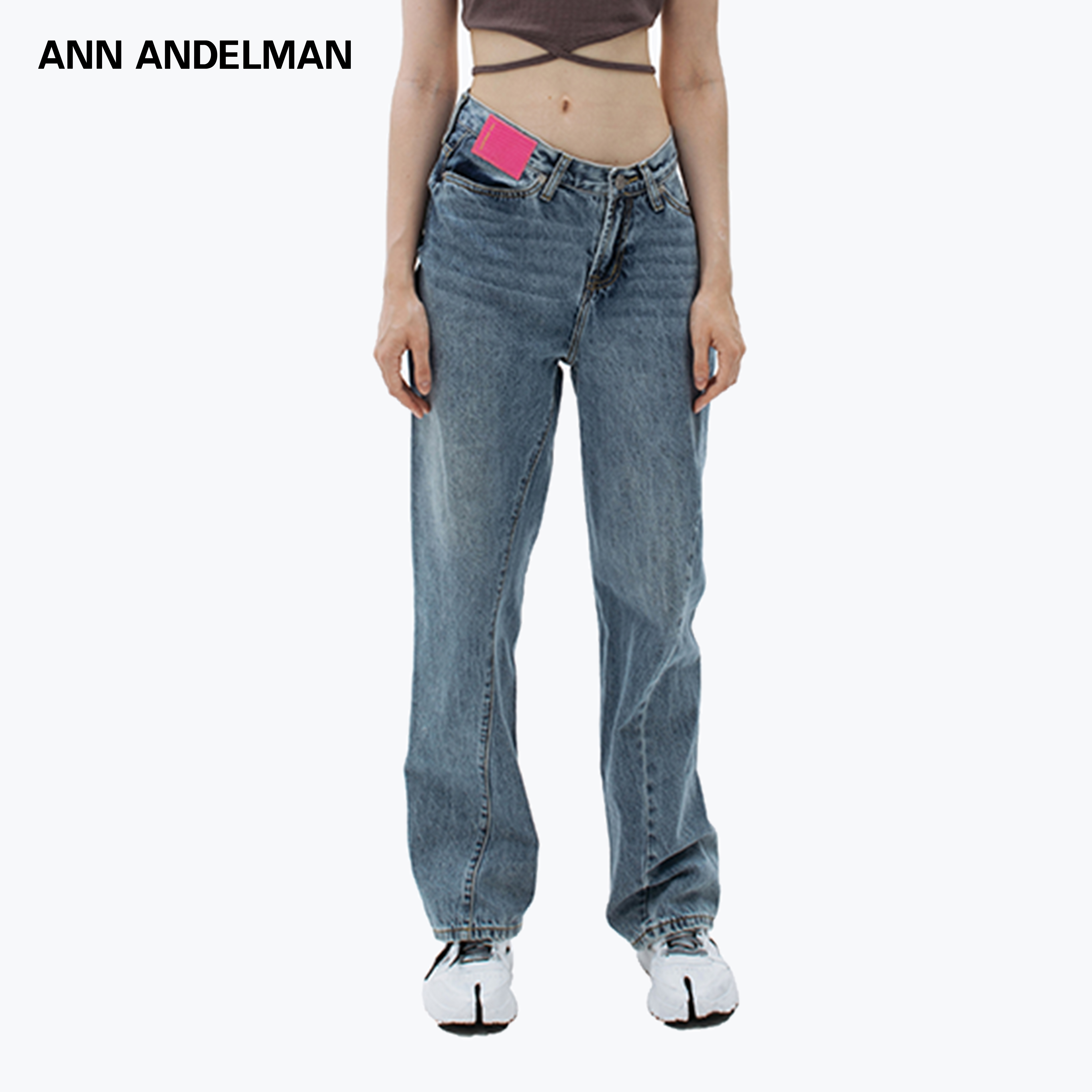 ANN ANDELMAN 牛仔裤女直筒粉色皮牌扭曲牛仔裤