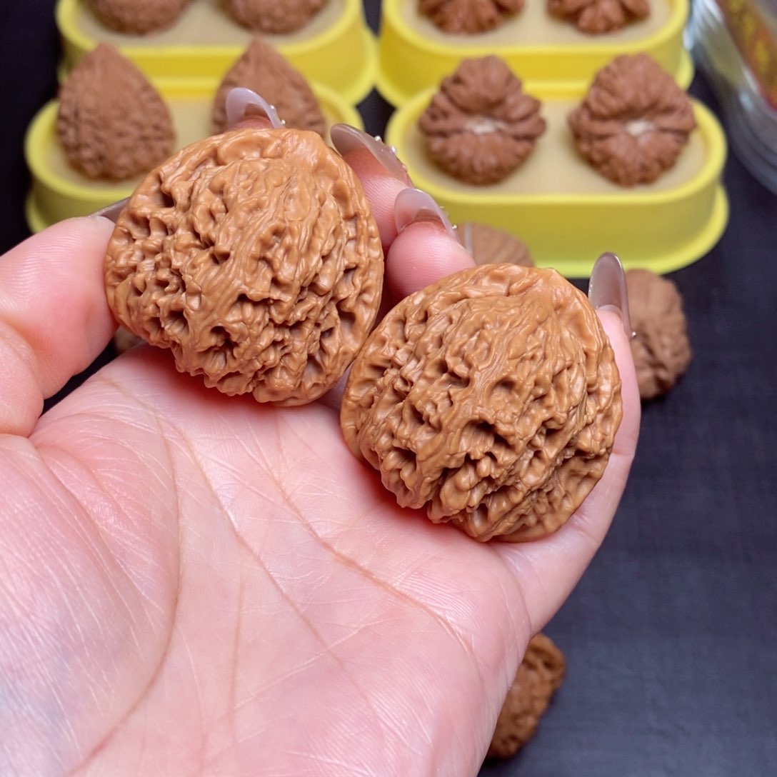 文玩核桃吊坠秋***?南疆石