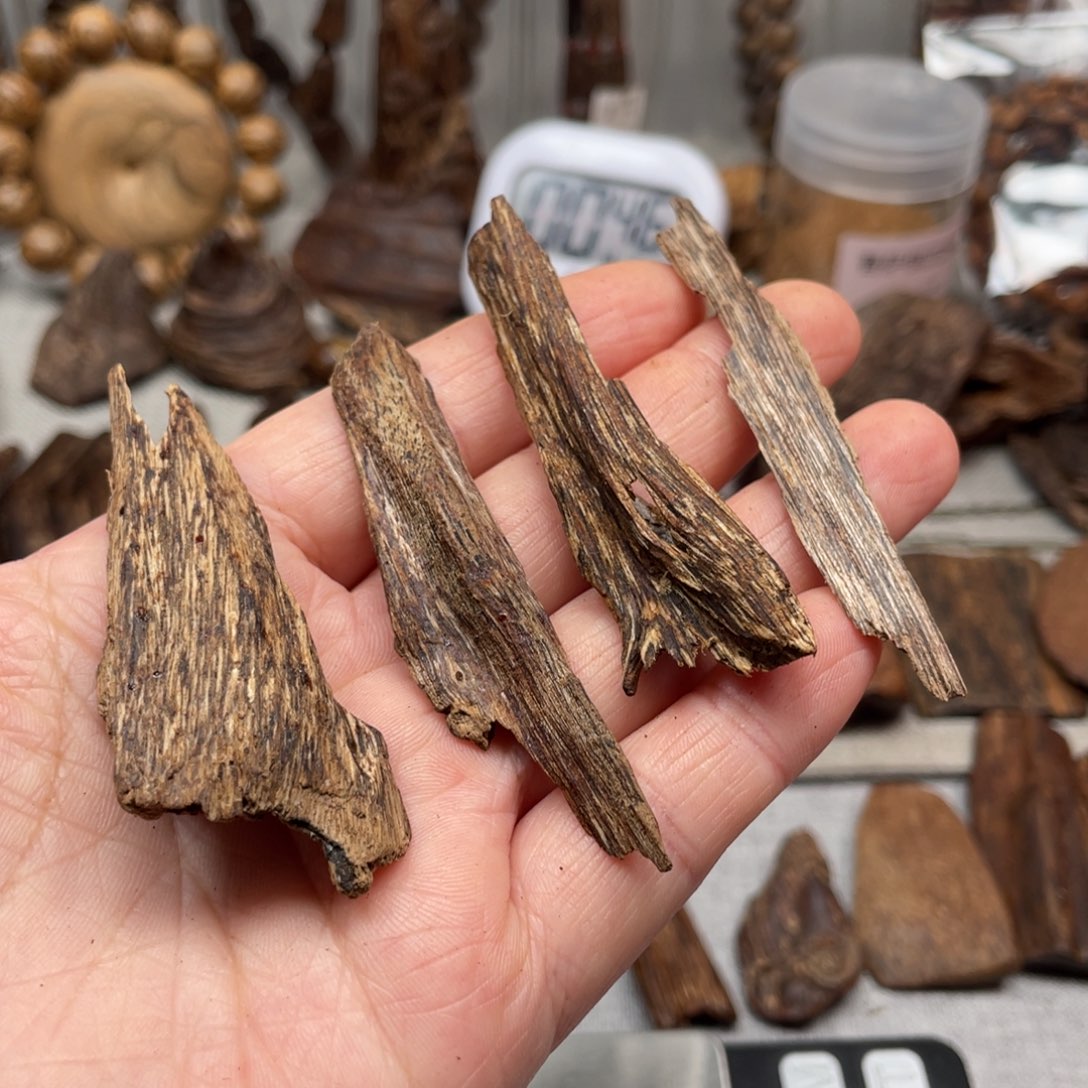 沉香碎屑沉香沉香5.26+