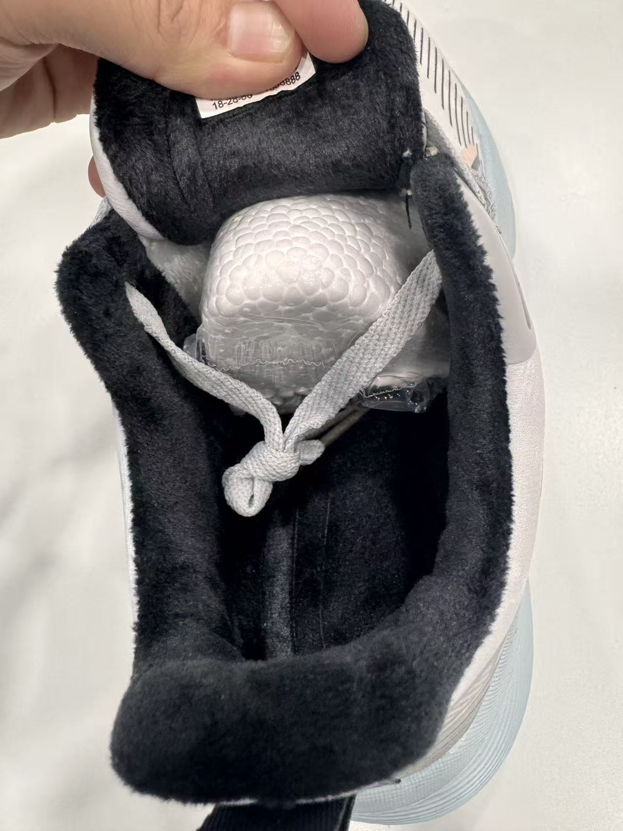 通用透气加绒冬季公路情侣跑步鞋系带时尚镂空