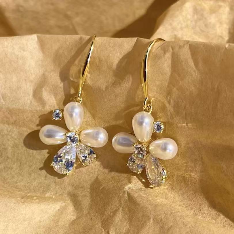 铜合金仿珍珠耳饰 a428欧比雅比【五瓣花耳钩】灵动小花耳环19338