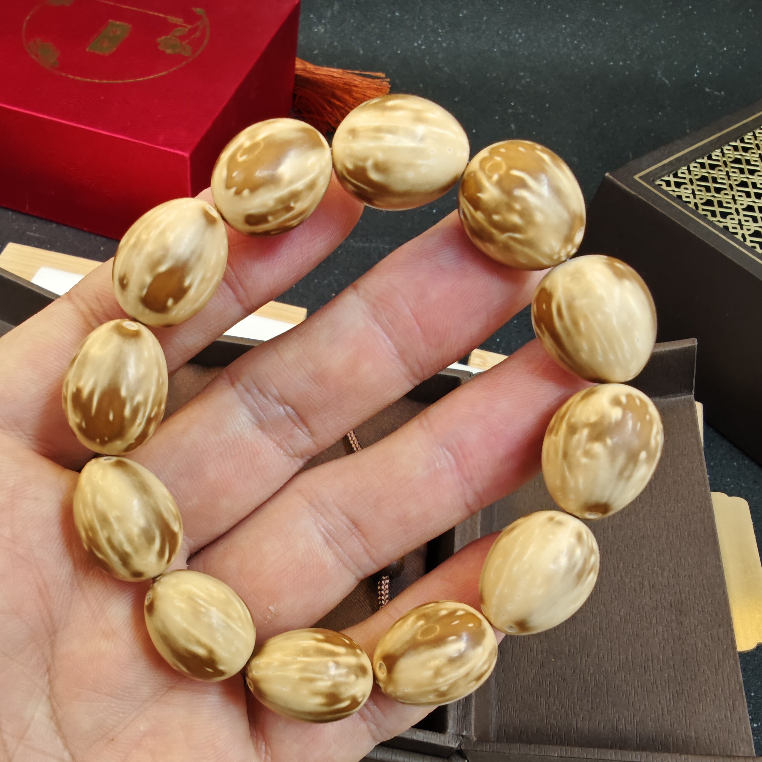 紫金鼠花皮熊猫火焰纹枣珠