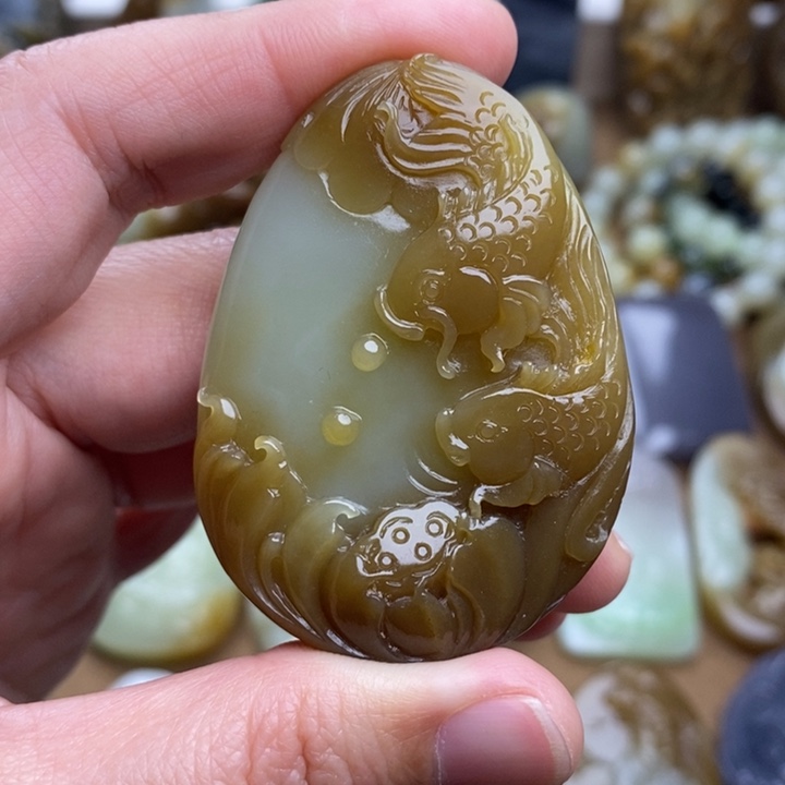 和田玉颈饰未镶嵌