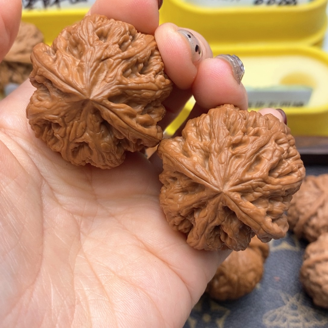 文玩核桃把件167号粗筋