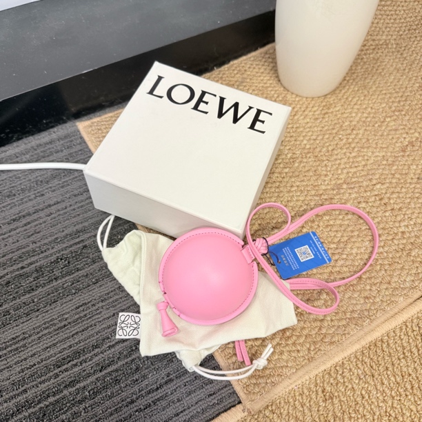 99新 LOEWE/罗意威 22 款粉色斜挎气球包