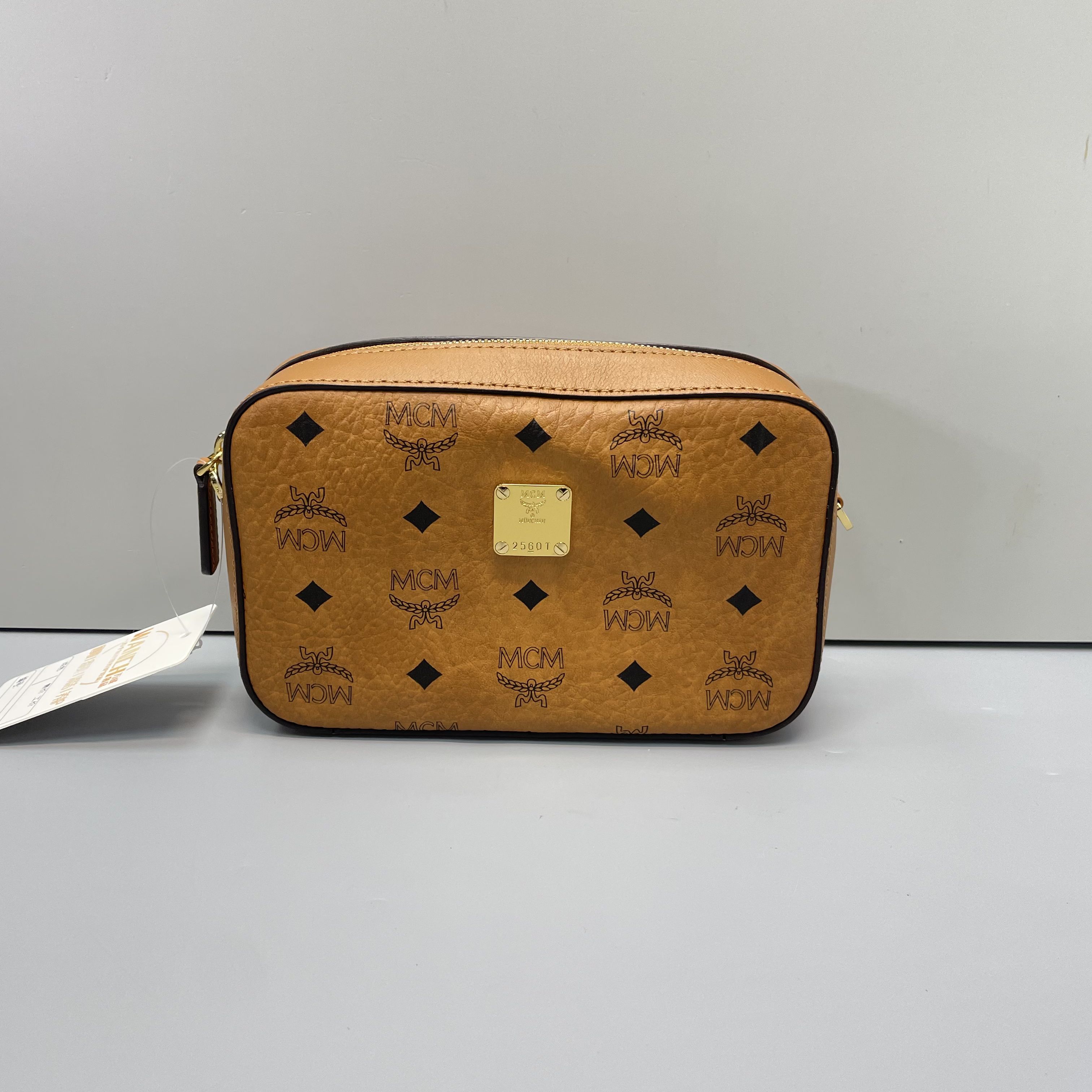 95新 MCM 媚姐/mcm干邑色相机包21*13*6cmF121802
