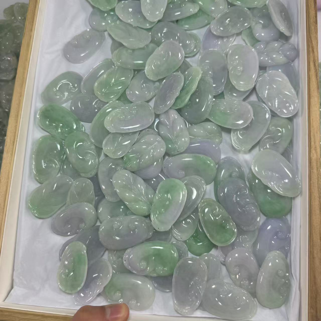 天然A货翡翠如意吊坠-多样性发一