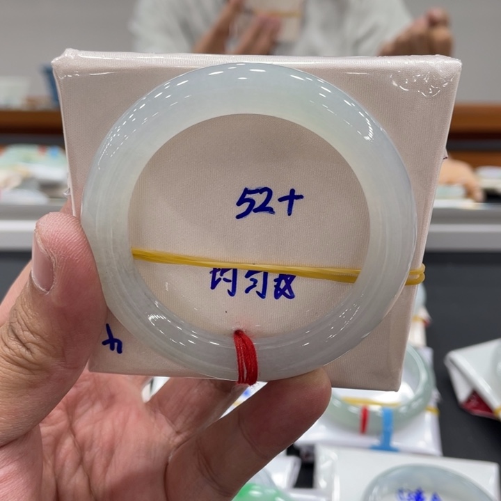 翡翠未镶嵌手镯缅甸翡翠