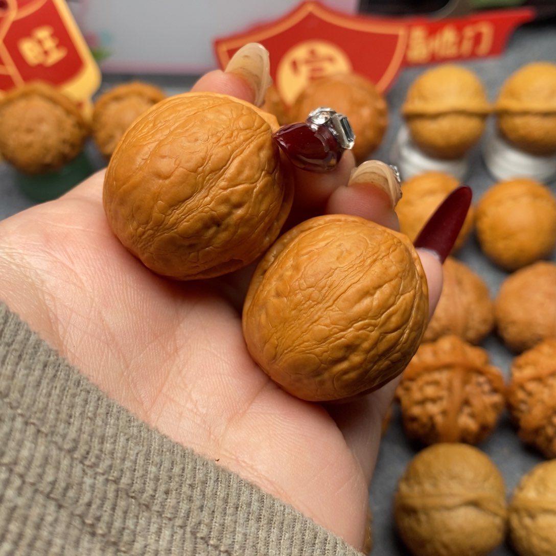 文玩核桃把件金佛