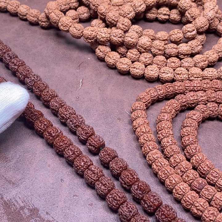 巴***雨金刚菩提吊坠108元皮门墩龙